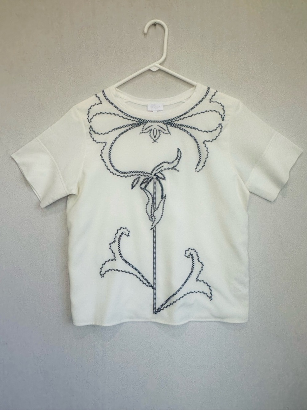 NWT Escada Modal Off-White Short Sleeve Top Floral Embroidery Stitching Sz S